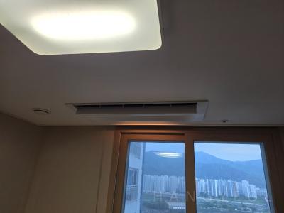 경상남도 양산시 물금읍 양산신도시3차동원로얄듀크비스타 시스템에어컨 실내기