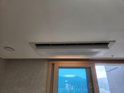 경상남도 양산시 물금읍 양산신도시3차동원로얄듀크비스타 시스템에어컨 실내기