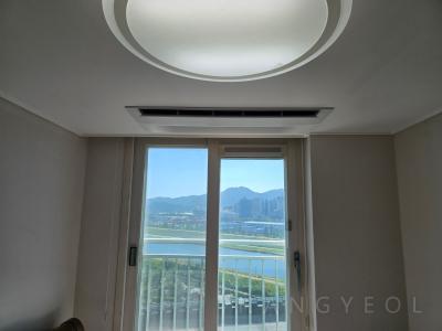 경상남도 양산시 동면 양산신도시2차동원로얄듀크 시스템에어컨 실내기