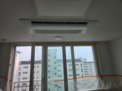 경기도 용인시 기흥구 영덕동 흥덕마을 11단지 경남아너스빌 시스템에어컨 실내기