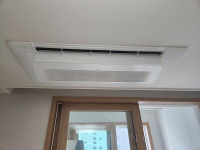 충청남도 천안시 동남구 신부동 신부 디 이스트 시스템에어컨 실내기